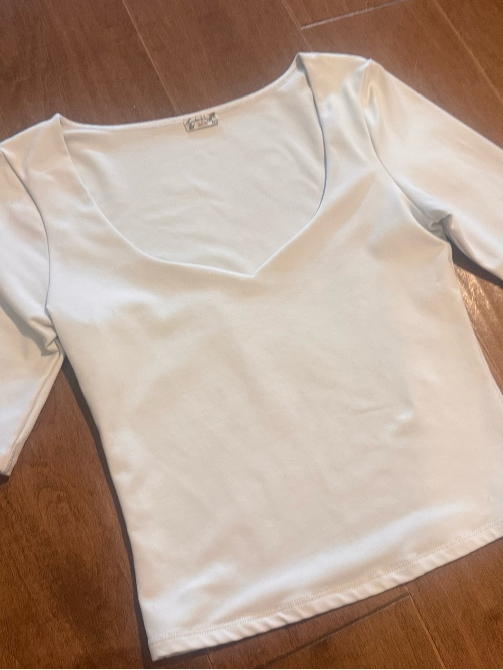 Free People White V-Neck Short Sleeve Top - size medium